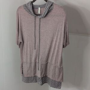 MTS Mauve Short Sleeve Top with Gray Polka Dot Details